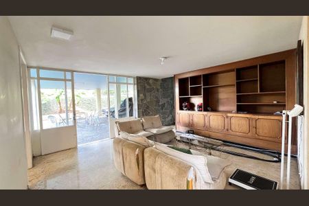 Casa à venda com 7 quartos, 429m² em Cidade Jardim, Belo Horizonte