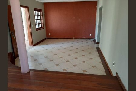 Casa à venda com 4 quartos, 220m² em Palmeiras, Belo Horizonte