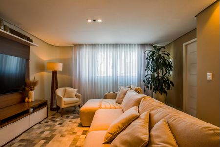 Casa à venda com 131m², 2 quartos e 3 vagasSala