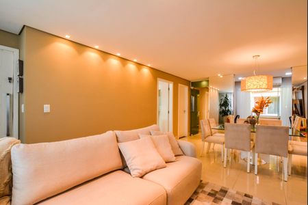 Sala de casa à venda com 2 quartos, 131m² em Vila Scarpelli, Santo André