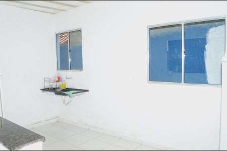 Casa para alugar com 250m², 2 quartos e 2 vagasCozinha