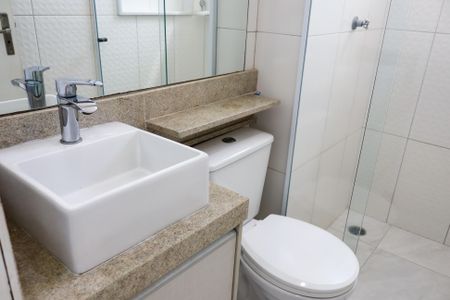 Apartamento à venda com 48m², 2 quartos e 1 vaga Apartamento à venda com 48m², 2 quartos e 1 vagaBanheiro
