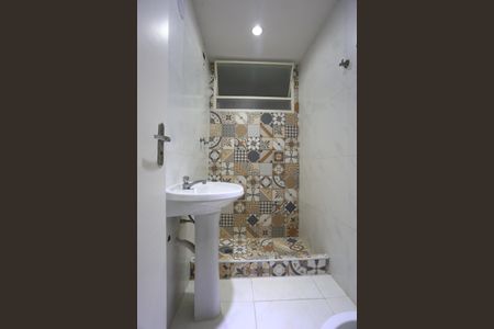 Apartamento à venda com 100m², 3 quartos e 1 vaga Apartamento à venda com 100m², 3 quartos e 1 vagaBanheiro da Suíte