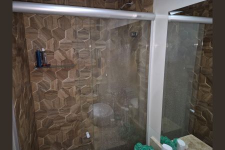 Banheiro de apartamento para alugar com 2 quartos, 76m² em Méier, Rio de Janeiro