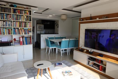 Sala de apartamento à venda com 3 quartos, 74m² em Vila Sofia, São Paulo