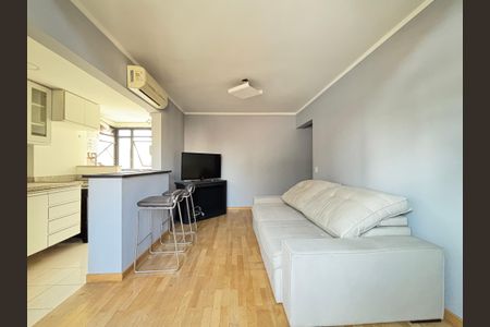 Sala de apartamento para alugar com 1 quarto, 49m² em Vila Olímpia, São Paulo