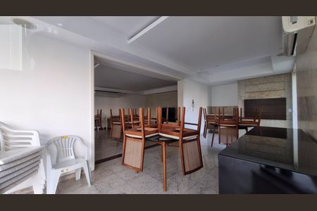 Apartamento à venda com 220m², 3 quartos e 4 vagas Apartamento à venda com 220m², 3 quartos e 4 vagasÁrea comum - Salão de festas