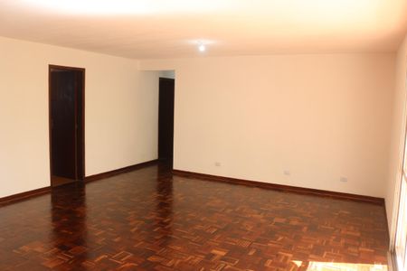 Apartamento para alugar com 140m², 3 quartos e 1 vagaSala