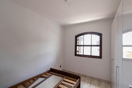 Casa à venda com 176m², 3 quartos e 4 vagasQuarto 2