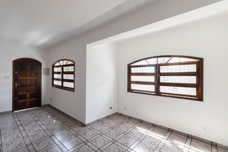 Casa à venda com 176m², 3 quartos e 4 vagasSala