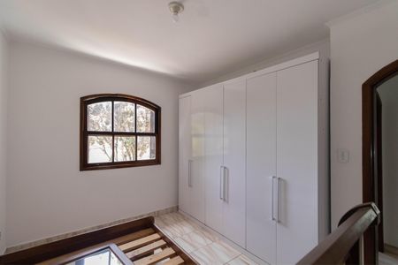 Casa à venda com 176m², 3 quartos e 4 vagasQuarto 2