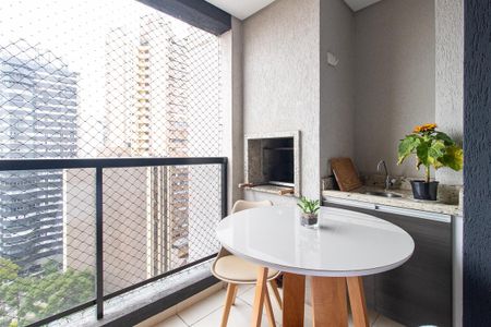 Sacada de apartamento para alugar com 2 quartos, 56m² em Bigorrilho, Curitiba