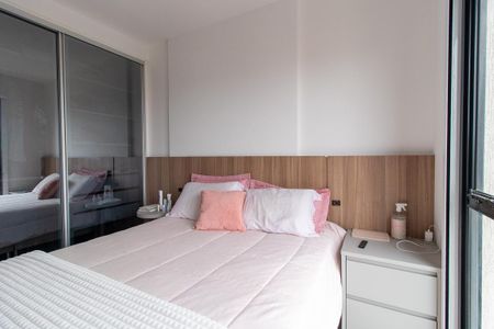 Quarto 1 de apartamento para alugar com 2 quartos, 56m² em Bigorrilho, Curitiba