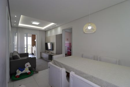 Apartamento à venda com 75m², 2 quartos e 2 vagasSala