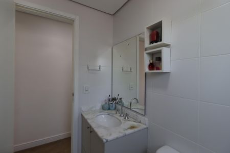 Apartamento à venda com 75m², 2 quartos e 2 vagasBanheiro da Suíte 2