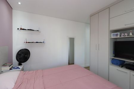Apartamento à venda com 75m², 2 quartos e 2 vagasSuíte 2