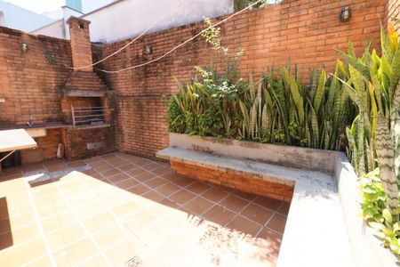 Casa à venda com 220m², 3 quartos e 3 vagasChurrasqueira