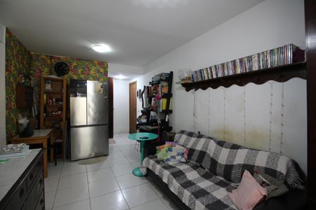 Apartamento à venda com 71m², 2 quartos e 1 vagaSala