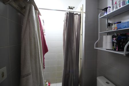 Apartamento à venda com 71m², 2 quartos e 1 vagaBanheiro Social