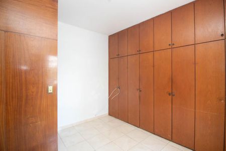Quarto 1 - Armários de casa para alugar com 2 quartos, 55m² em Vila Guilherme, São Paulo