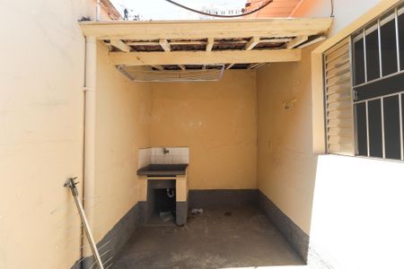 Casa para alugar com 43m², 1 quarto e sem vagaÁrea de Serviço