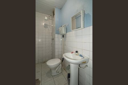 Banheiro de apartamento para alugar com 1 quarto, 31m² em Floresta, Porto Alegre