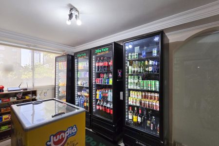 Apartamento para alugar com 56m², 2 quartos e 1 vaga Apartamento para alugar com 56m², 2 quartos e 1 vagaÁrea comum - Mercado