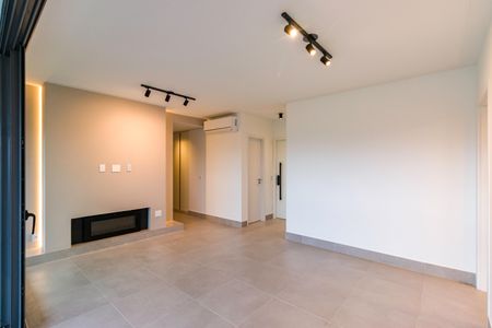 Sala de apartamento à venda com 3 quartos, 142m² em Fonte do Morumbi, São Paulo