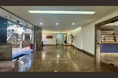 Apartamento à venda com 255m², 4 quartos e 4 vagas Apartamento à venda com 255m², 4 quartos e 4 vagasHall social