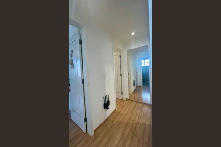 Apartamento à venda com 255m², 4 quartos e 4 vagas Apartamento à venda com 255m², 4 quartos e 4 vagasCorredor