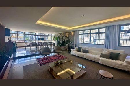 Apartamento à venda com 255m², 4 quartos e 4 vagas Apartamento à venda com 255m², 4 quartos e 4 vagasSala