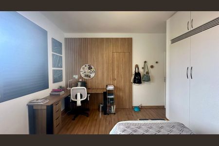 Apartamento à venda com 255m², 4 quartos e 4 vagas Apartamento à venda com 255m², 4 quartos e 4 vagasQuarto 2