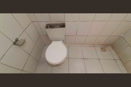 Apartamento à venda com 56m², 2 quartos e 1 vaga Apartamento à venda com 56m², 2 quartos e 1 vagaBanheiro Social