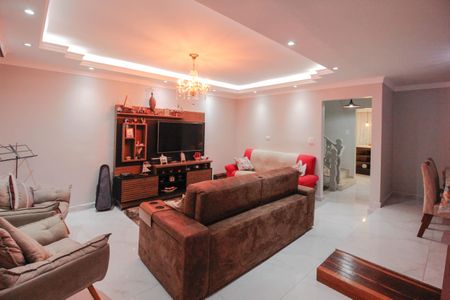 Sala de casa à venda com 3 quartos, 315m² em Vila Galvão, Guarulhos