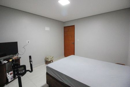 Casa à venda com 315m², 3 quartos e 2 vagas Casa à venda com 315m², 3 quartos e 2 vagasQuarto 2