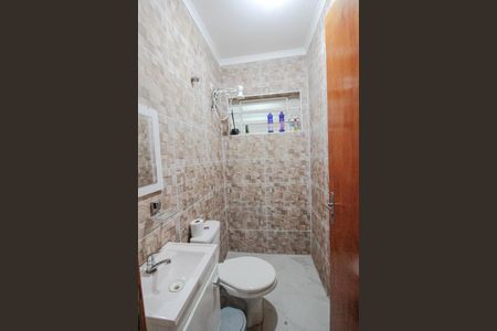 Casa à venda com 315m², 3 quartos e 2 vagas Casa à venda com 315m², 3 quartos e 2 vagasBanheiro da Área de Serviço