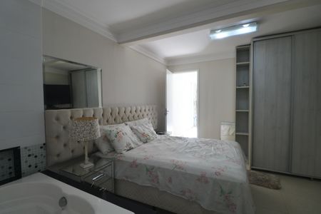 Apartamento para alugar com 185m², 3 quartos e 2 vagas Apartamento para alugar com 185m², 3 quartos e 2 vagasSuíte 3