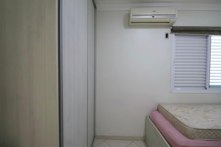 Apartamento para alugar com 185m², 3 quartos e 2 vagas Apartamento para alugar com 185m², 3 quartos e 2 vagasSuíte 2