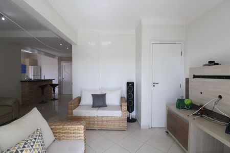 Apartamento para alugar com 185m², 3 quartos e 2 vagas Apartamento para alugar com 185m², 3 quartos e 2 vagasSala