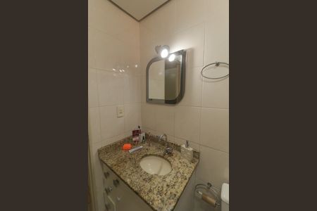 Apartamento à venda com 60m², 2 quartos e 1 vaga Apartamento à venda com 60m², 2 quartos e 1 vagaBanheiro