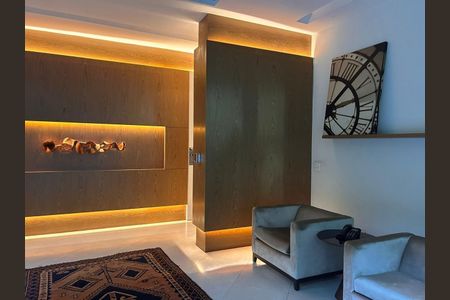 Apartamento à venda com 220m², 4 quartos e 3 vagas Apartamento à venda com 220m², 4 quartos e 3 vagasFoto 01