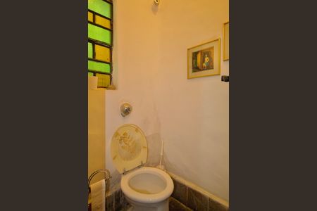 Casa à venda com 485m², 3 quartos e 6 vagas Casa à venda com 485m², 3 quartos e 6 vagasBanheiro Social