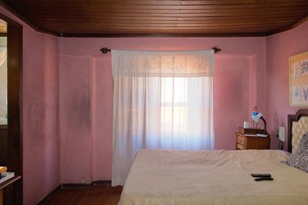 Casa à venda com 485m², 3 quartos e 6 vagas Casa à venda com 485m², 3 quartos e 6 vagasSuíte 1