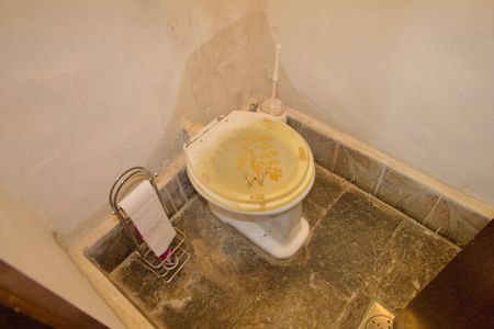 Casa à venda com 485m², 3 quartos e 6 vagas Casa à venda com 485m², 3 quartos e 6 vagasBanheiro Social