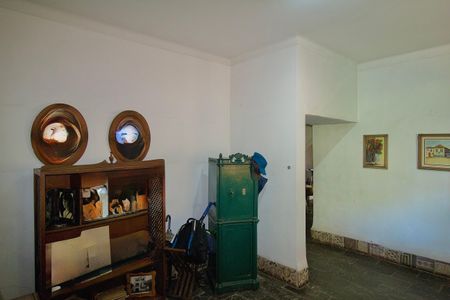 Casa à venda com 485m², 3 quartos e 6 vagas Casa à venda com 485m², 3 quartos e 6 vagasSala 3