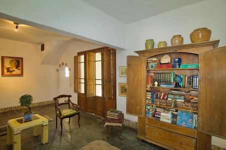 Casa à venda com 485m², 3 quartos e 6 vagas Casa à venda com 485m², 3 quartos e 6 vagasSala 1