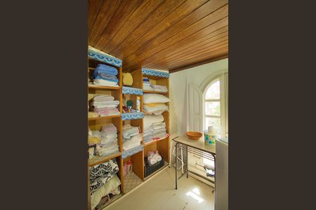 Casa à venda com 485m², 3 quartos e 6 vagas Casa à venda com 485m², 3 quartos e 6 vagasCopa