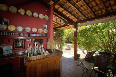 Casa à venda com 485m², 3 quartos e 6 vagas Casa à venda com 485m², 3 quartos e 6 vagasÁrea Gourmet