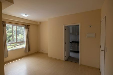 Sala de apartamento para alugar com 2 quartos, 63m² em Vila Iracema, Barueri