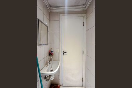 Apartamento para alugar com 240m², 3 quartos e 4 vagas Apartamento para alugar com 240m², 3 quartos e 4 vagasBanheiro de Serviço